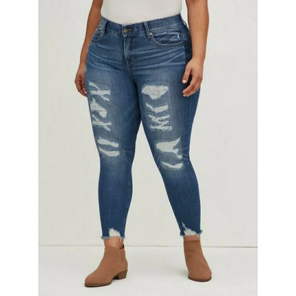 Torrid Women's Bombshell Skinny Premium Stretch High Rise Destructed Jean Sz 22R - Picture 2 of 14